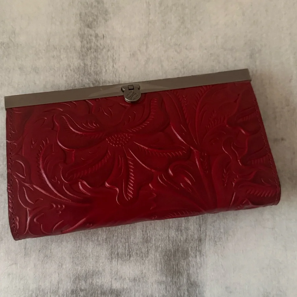 Patricia Nash Wallet Framed Tooled  Cauchy Lava Red